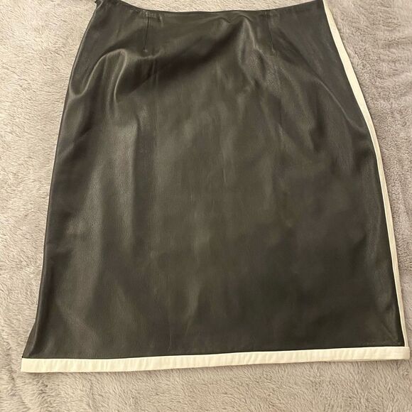 Carlisle 100% leather skirt, size 12 - Picture 5 of 8